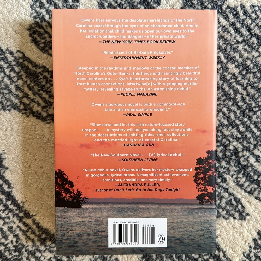📕 Where The Crawdads Sing by Delia Owens hardcover book fiction book club - Picture 5 of 9